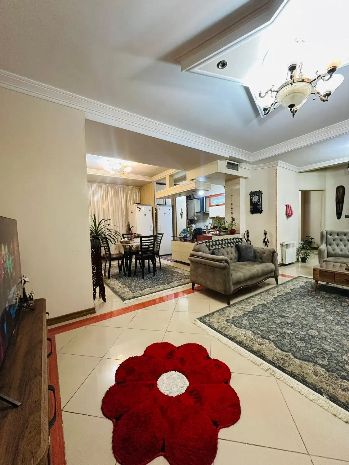 ۲ خوابه ، غربی، نورگیر ، میان طبقه|اجارهٔ آپارتمان|تهران, کوی بیمه|دیوار