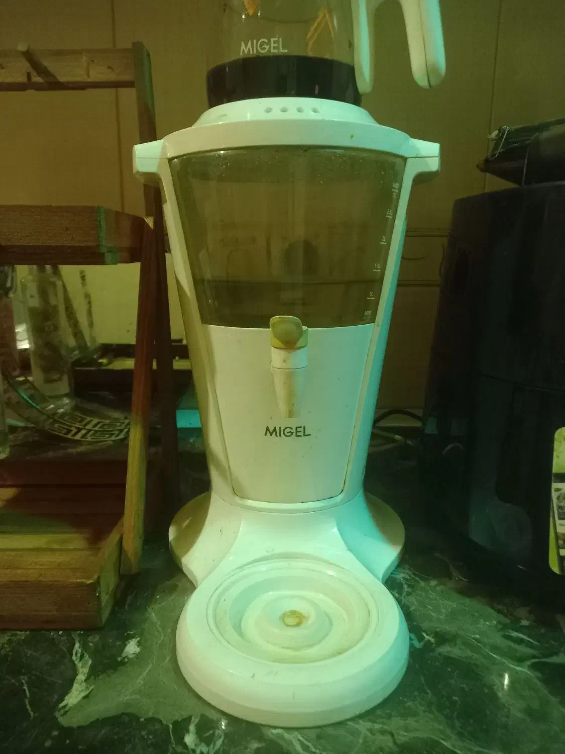 سماوربرقی سفید درحد نو|سماور، چای‌ساز، قهوه‌ساز|آبادان, |دیوار