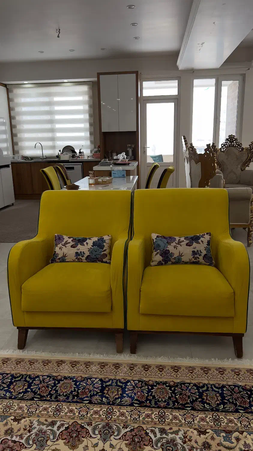 مبل راحتی زیبا|مبلمان خانگی و میز عسلی|قم, شهرک قدس|دیوار