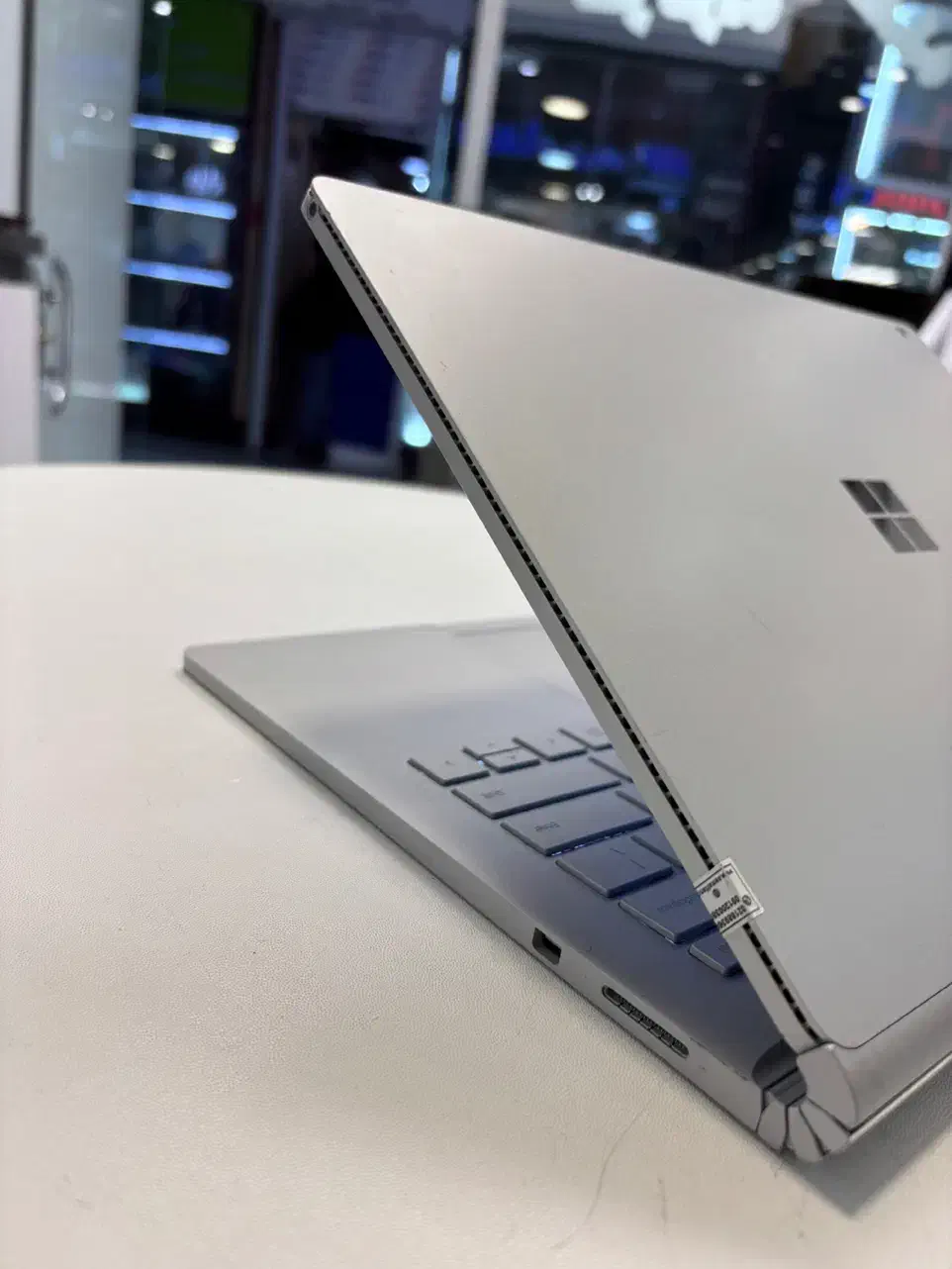 سرفیس Book1/رم۱۶/هارد۵۱۲ SSD/گرافیک مجزا ۱گیگ|رایانه همراه|تهران, میدان ولیعصر|دیوار