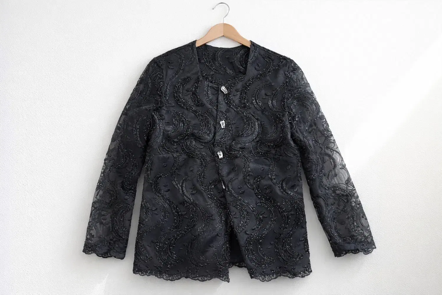 لباس|لباس|اصفهان, شاهد|دیوار