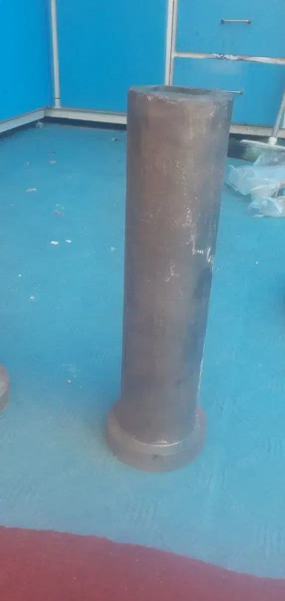 سیلندر برای خط تولید زغال فشرده|ماشین‌آلات صنعتی|خمینی‌شهر, |دیوار