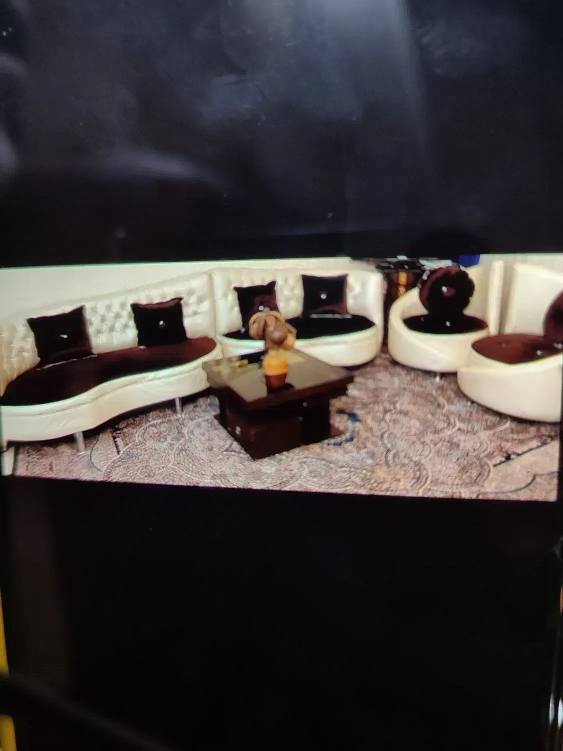 مبل۷نفره|مبلمان خانگی و میز عسلی|قم, شاه سید علی|دیوار