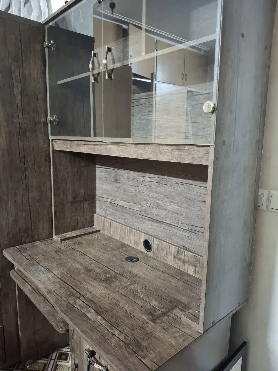 میز تحریر کاملا نو|میز تحریر و کامپیوتر|قم, عمار یاسر|دیوار