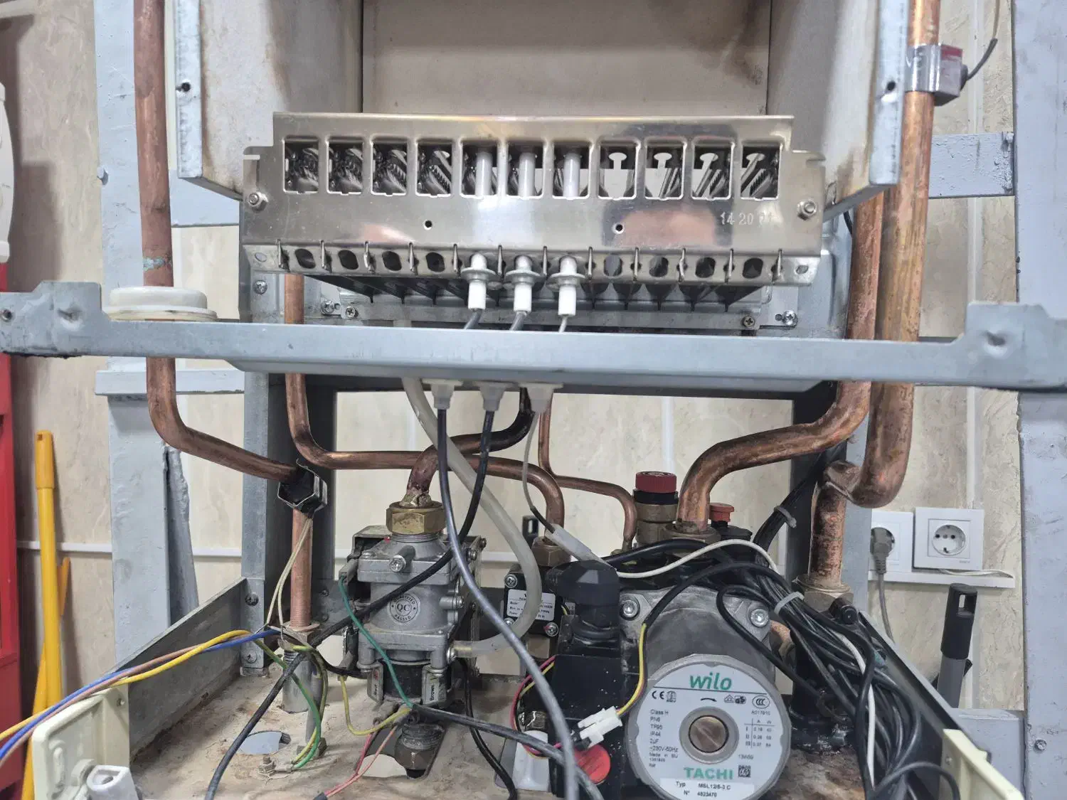 پکیج تاچی|آبگرمکن، پکیج، شوفاژ|گرمدره, |دیوار