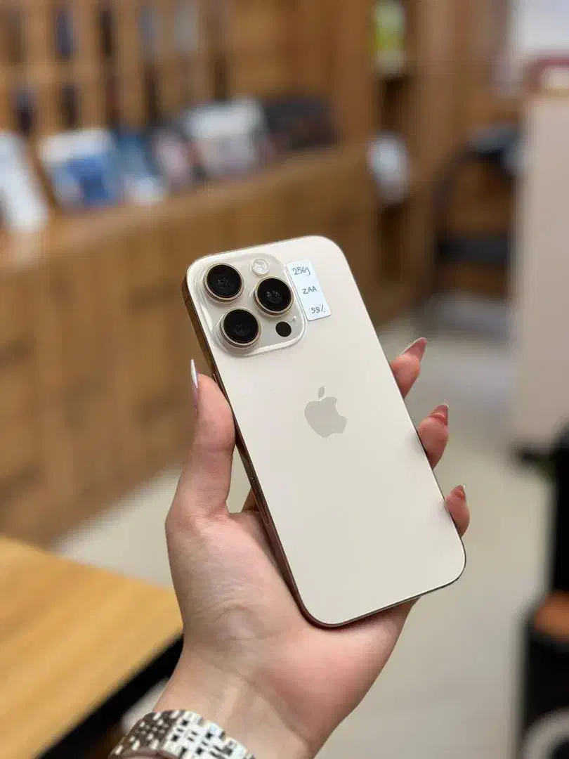 اپل iPhone 16 Pro با حافظه ۲۵۶|موبایل|مشهد, عامل|دیوار