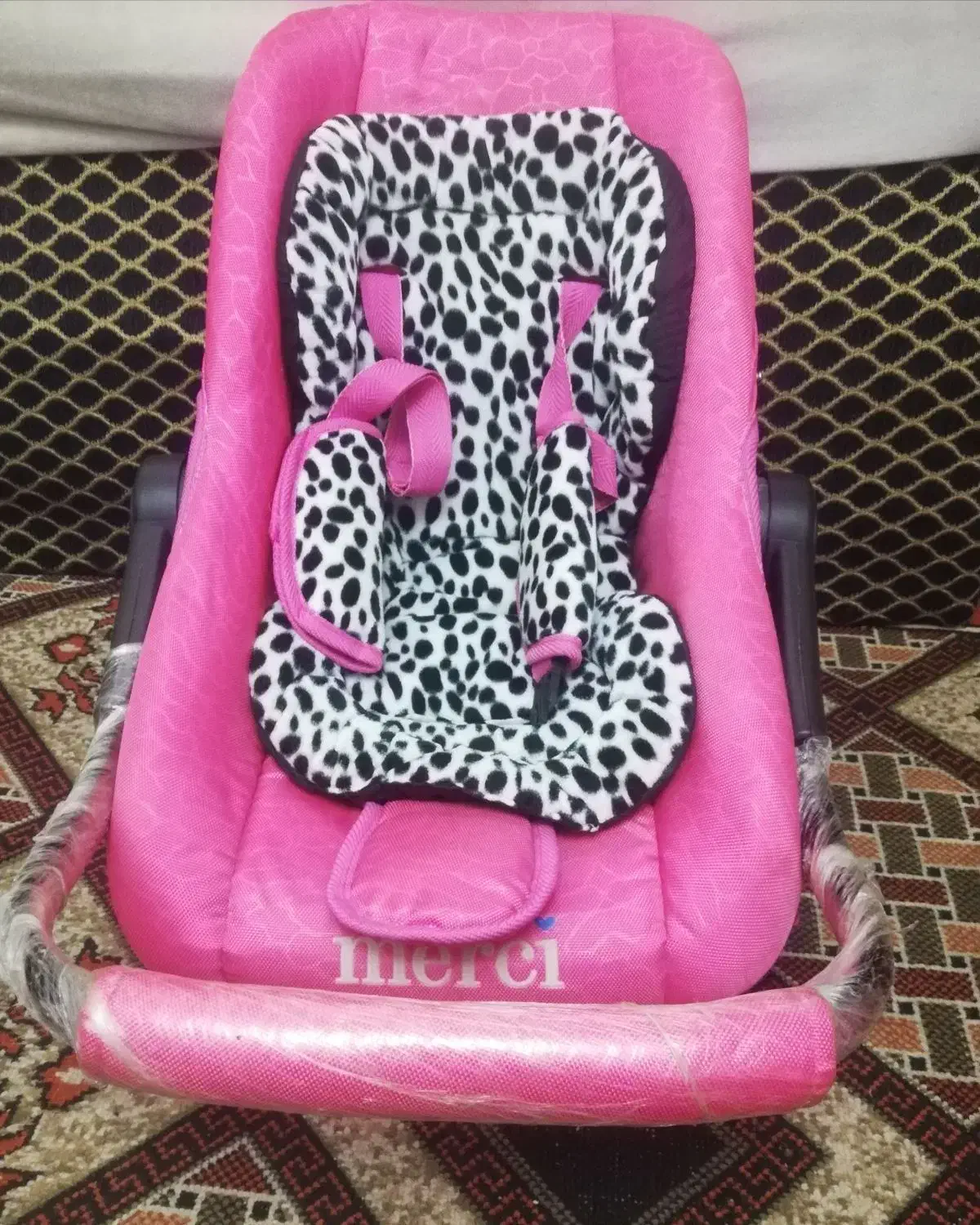 کریر و گهواره کودک|کالسکه و لوازم جانبی|شیراز, پایانه مسافربری سعدی|دیوار