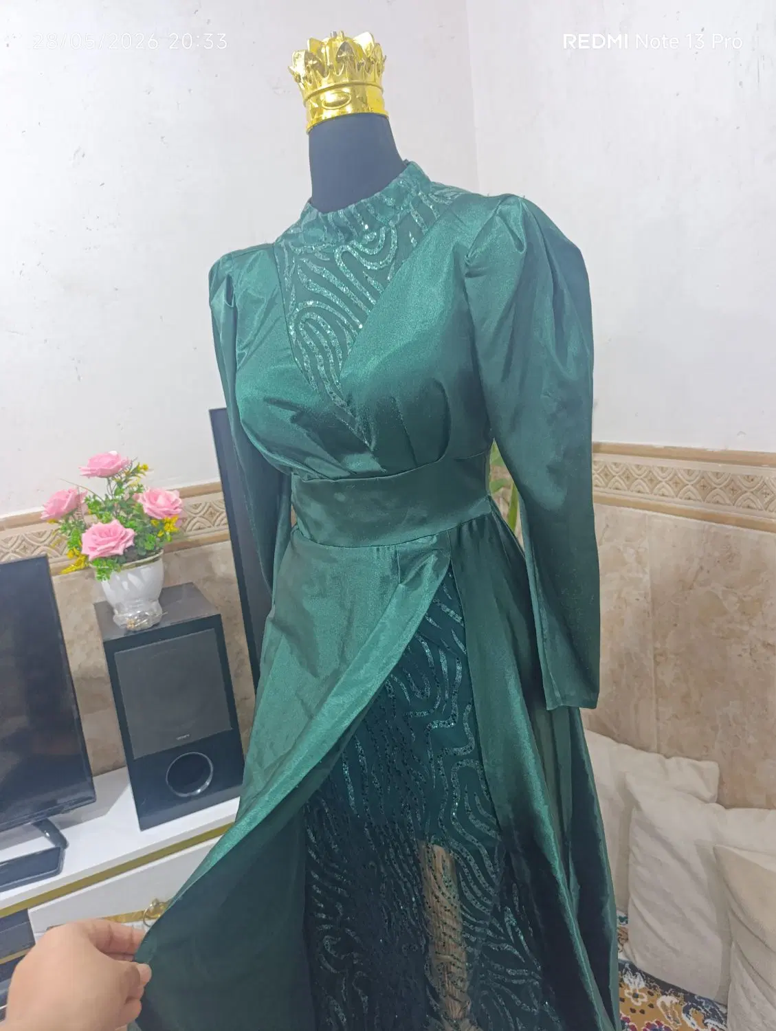 لباس|لباس|چغادک, |دیوار
