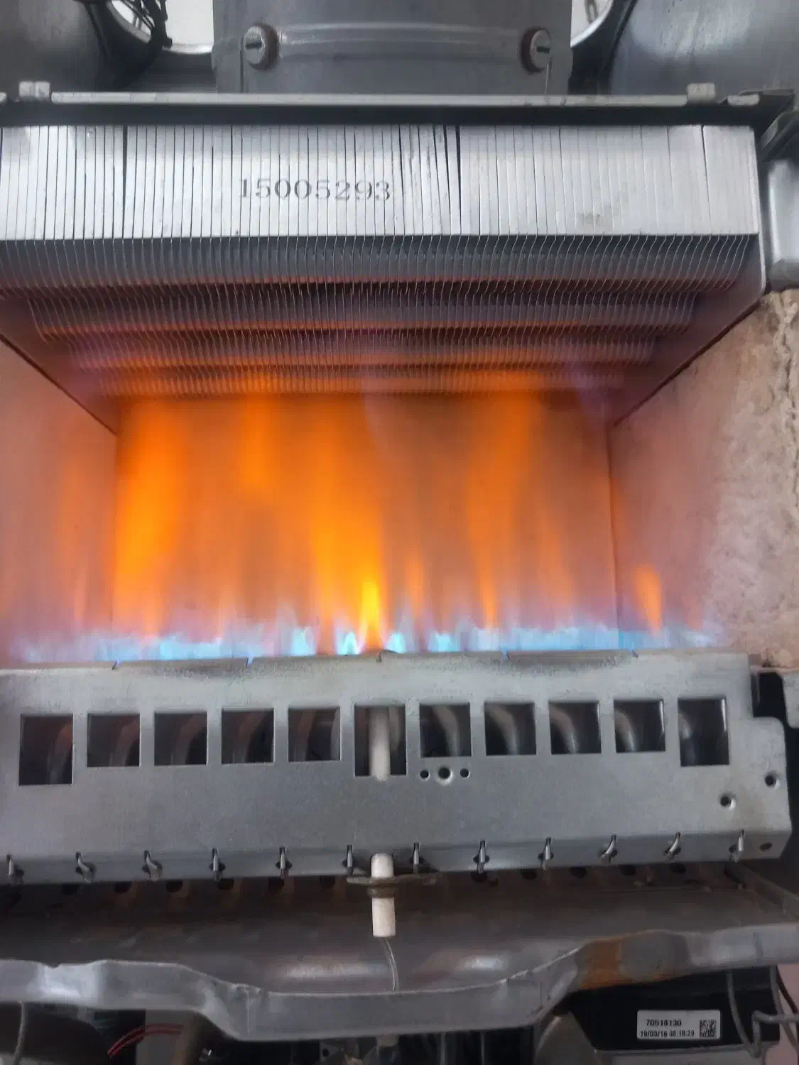 پکیج بوتان اپتیما ۲۴ هزاردر حد نو|آبگرمکن، پکیج، شوفاژ|رودهن, |دیوار