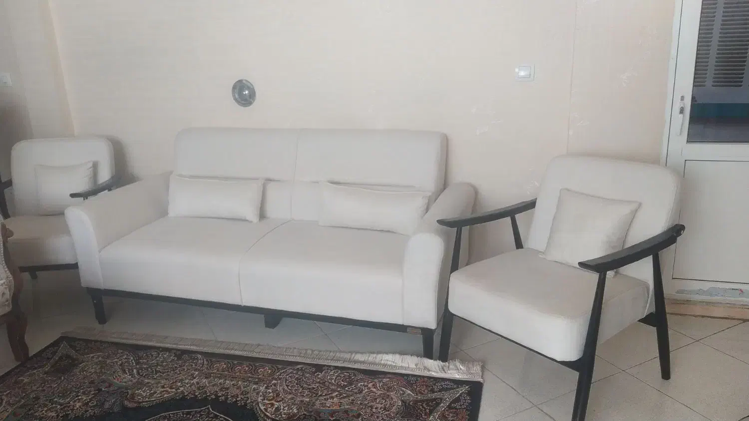 مبل کلاسیک نو|مبلمان خانگی و میز عسلی|شیراز, باغشهر اهل بیت|دیوار