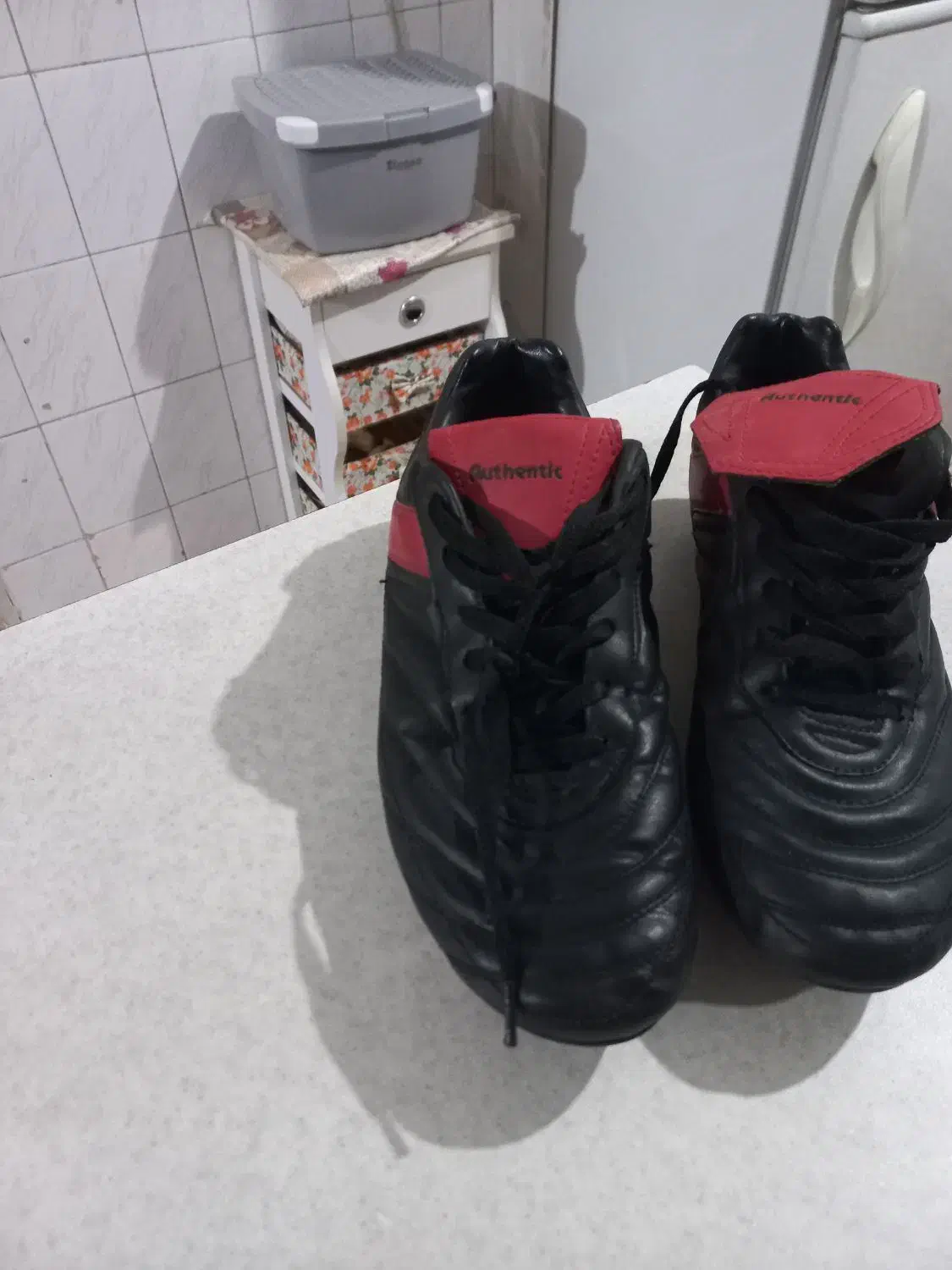 کفش فوتبال میخی اصلی|ورزش‌های توپی|مشهد, شهرک امام هادی (شهرک غرب)|دیوار