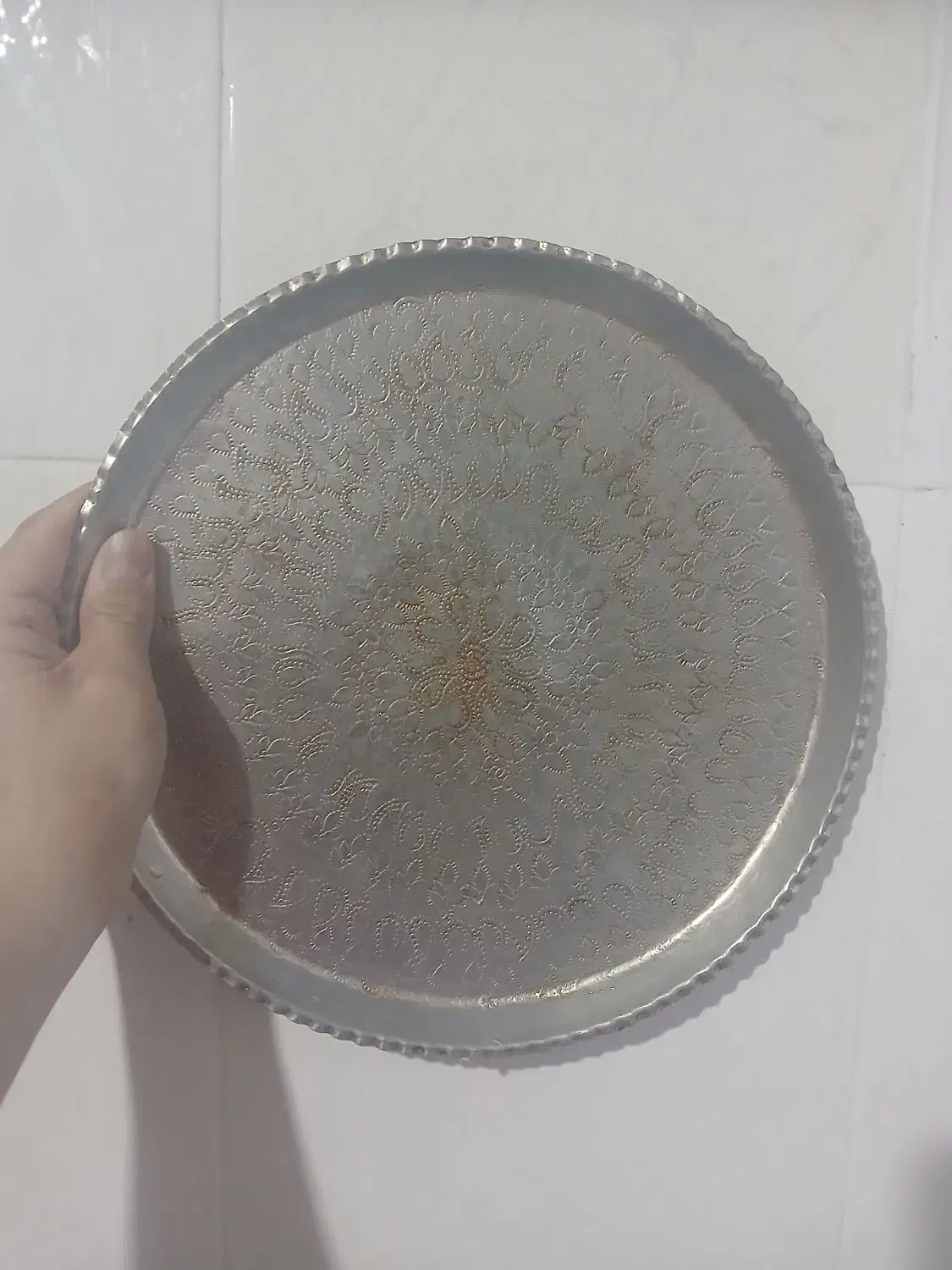 سینی مسی|کلکسیون اشیاء عتیقه|کرج, اصفهانی‌ها|دیوار