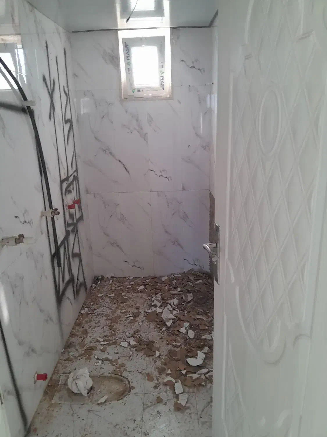 تخریب تخصصی داخل ویلای واپارتمان|خدمات پیشه و مهارت|بندر انزلی, متروپل|دیوار