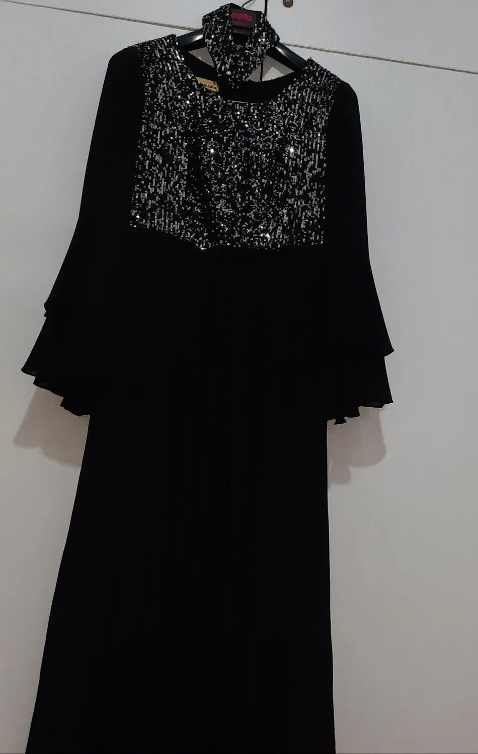 لباس مجلسی زیبا|لباس|شیراز, لشکری‎|دیوار