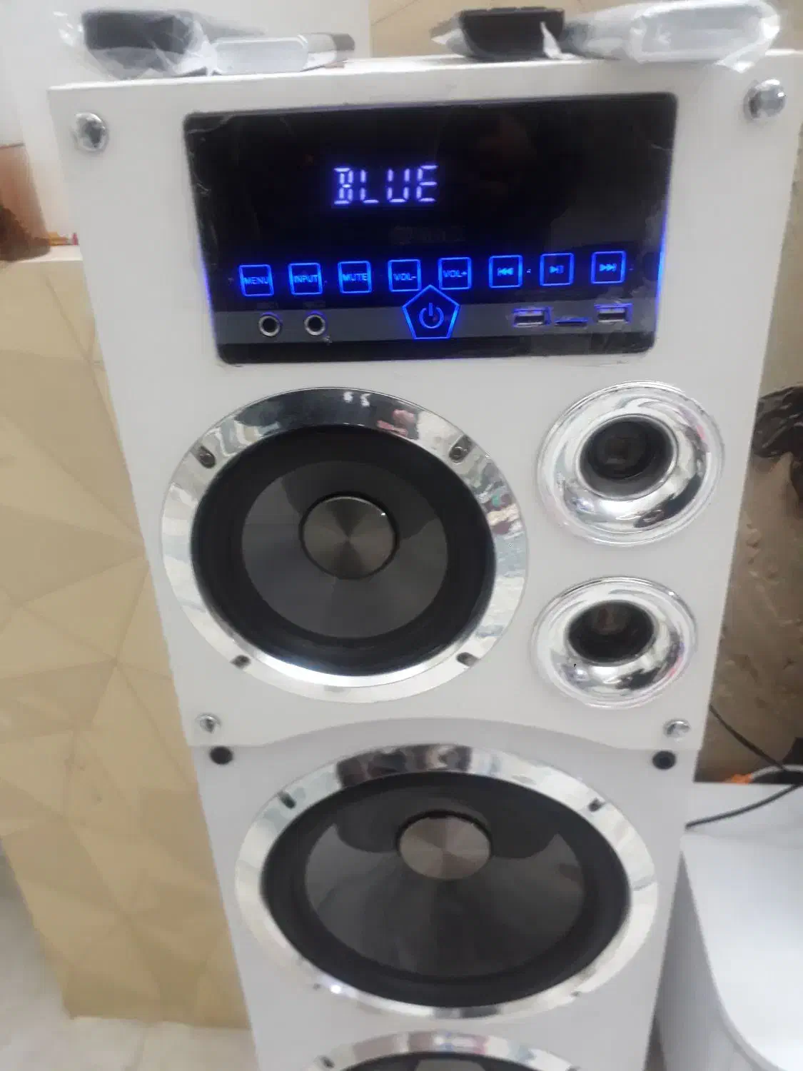 باند ایستاده برنده لومکس|سیستم صوتی خانگی|مشهد, وحید|دیوار