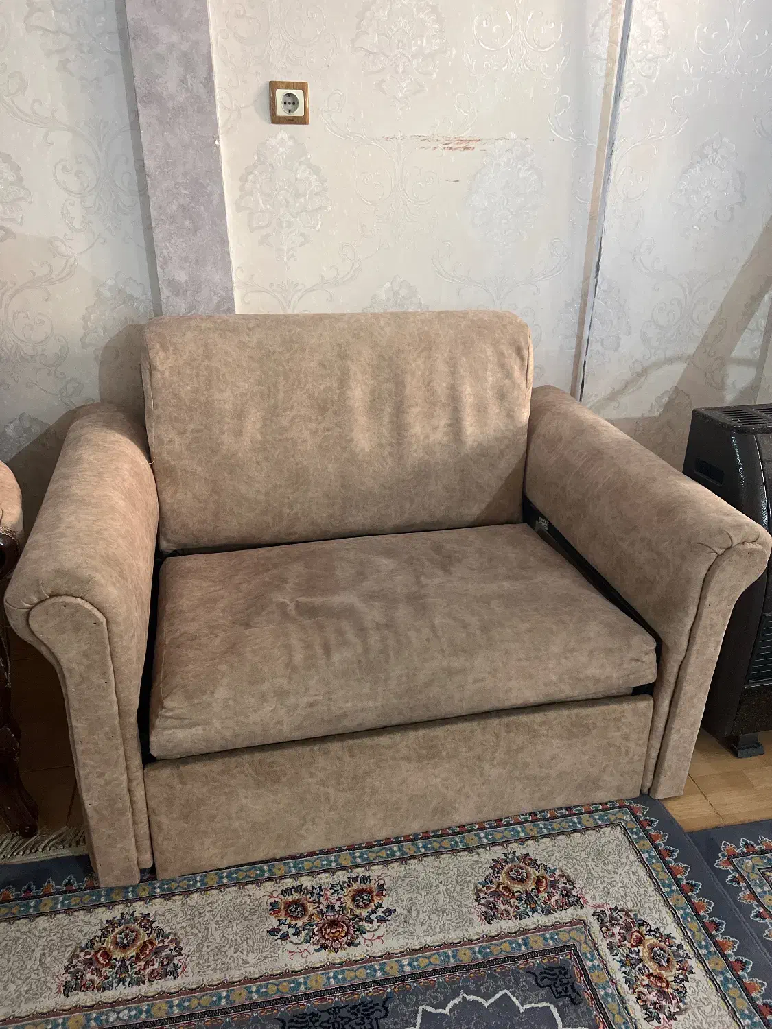 مبل تختخواب شو|مبلمان خانگی و میز عسلی|مشهد, هفت تیر (نه دره)|دیوار