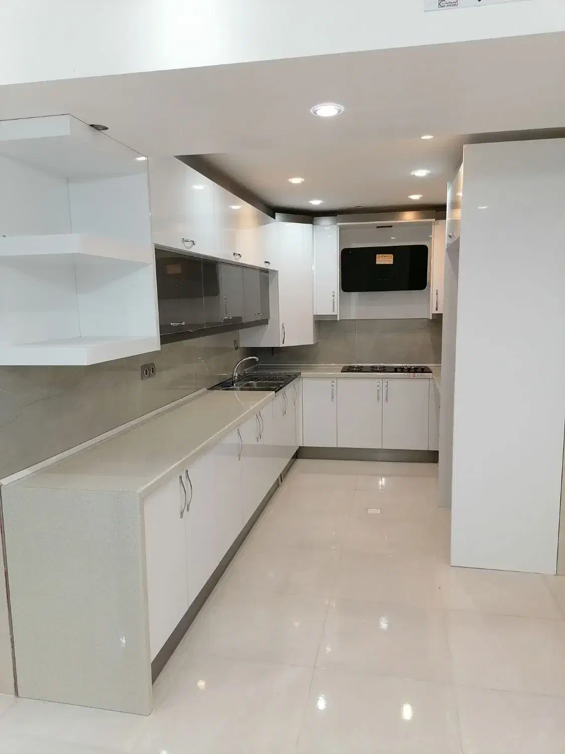 رهن کامل آپارتمان ۲خواب شهرک لاله|اجارهٔ آپارتمان|شیراز, جوادیه|دیوار