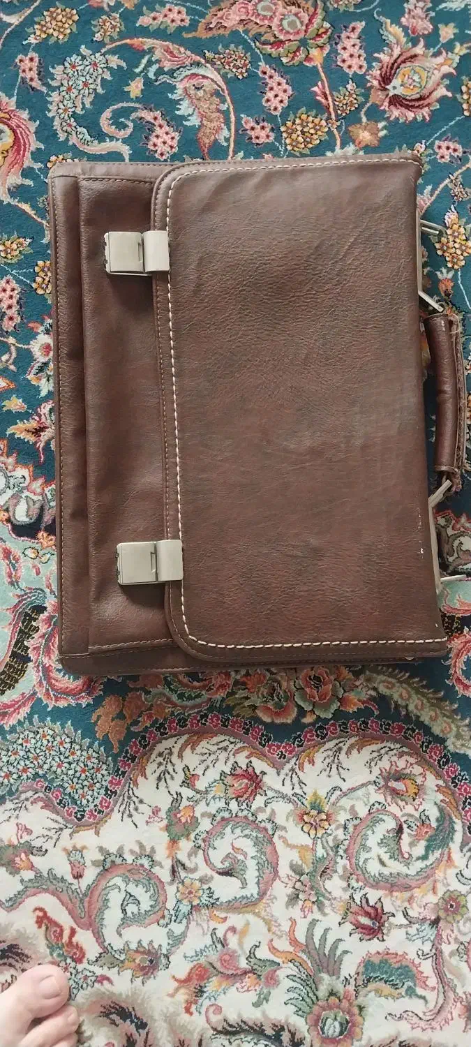 کیف اداری|کیف، کفش، کمربند|رشت, آزادگان|دیوار