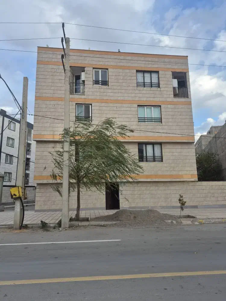 فروش واحد 104 متر سه نبش نورگیر زمین های یحیی پور|فروش آپارتمان|الوند, |دیوار