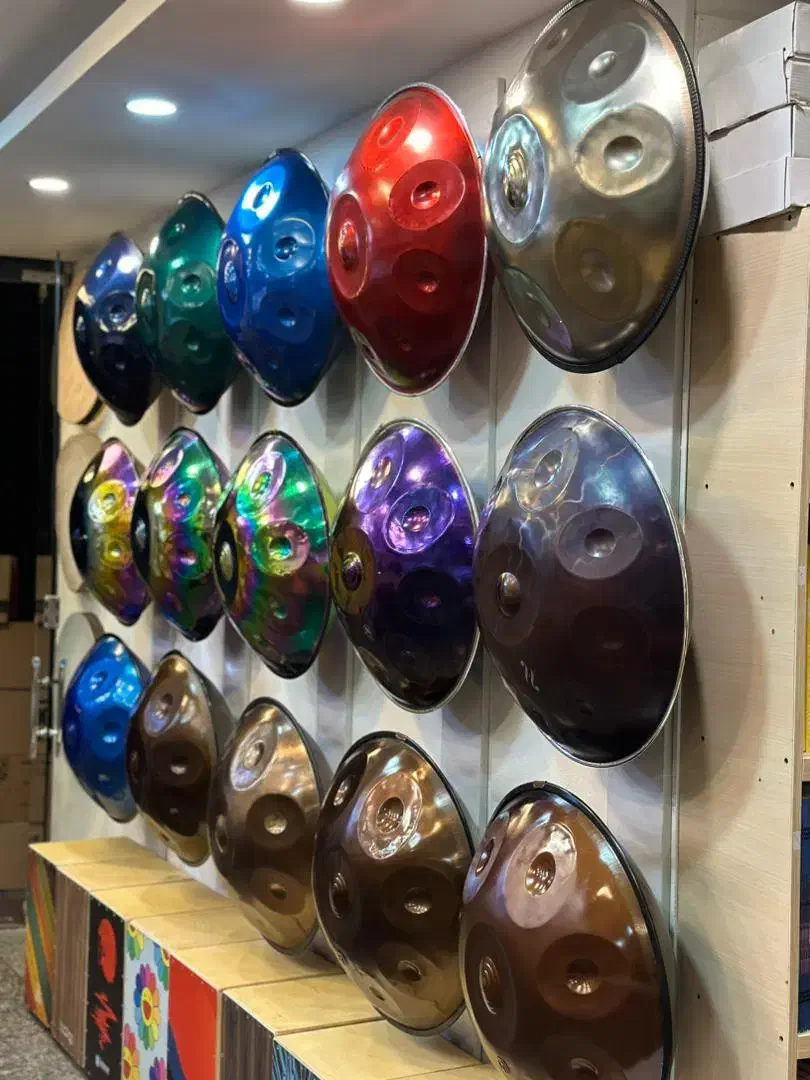 هنگ درام با رنگبندی متنوع و برندهای مطرح|درام و پرکاشن|لاهیجان, انقلاب|دیوار