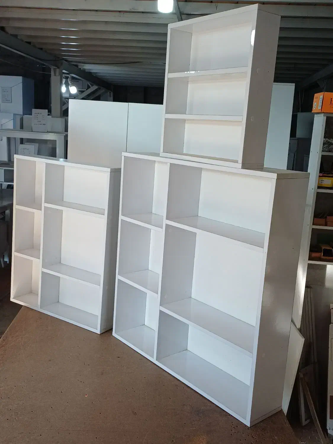 شلف لاک ناخن . جای دکور .قفسه سایز بندی|کتابخانه، شلف، قفسههای دیواری|رشت, آب آسیاب|دیوار