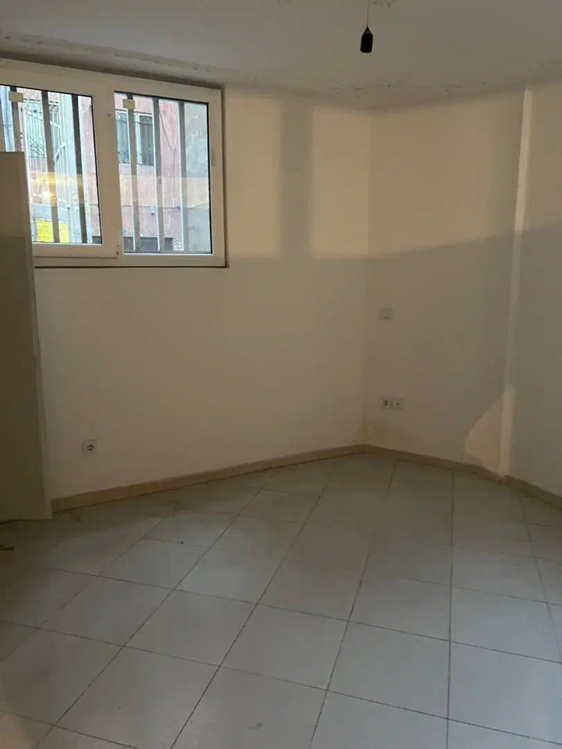 اجاره آپارتمان ۵۰ متری تک خواب تخلیه حیاط دار