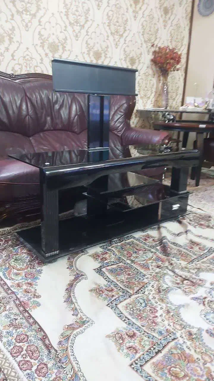 میز تمام شیشه دودی زیر تلویزیونی|میز تلویزیون|یزد, |دیوار