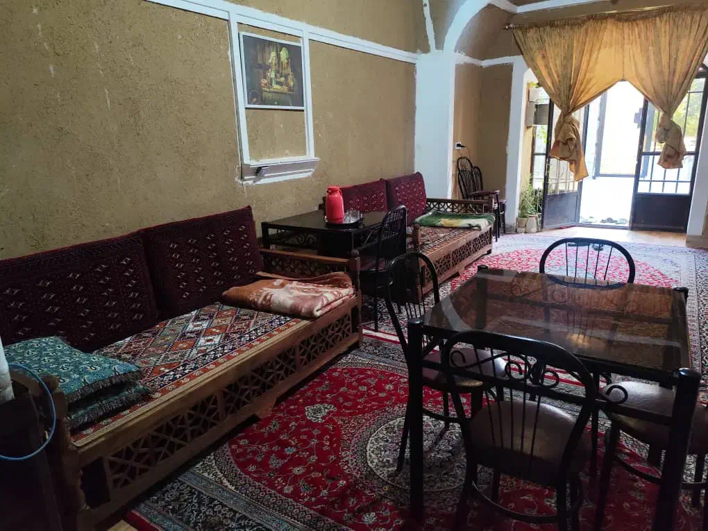 ویلا و باغ سنتی با آب روان|اجارهٔ کوتاهمدت ویلا و باغ|ماهان, |دیوار