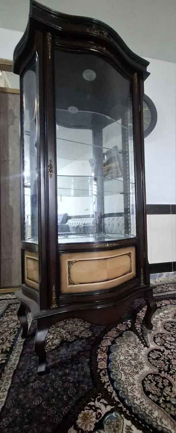 بوفه چوبی گردو|بوفه، ویترین، کنسول|بروجرد, |دیوار