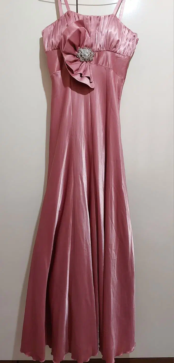 پیراهن مجلسی|لباس|تنکابن, |دیوار