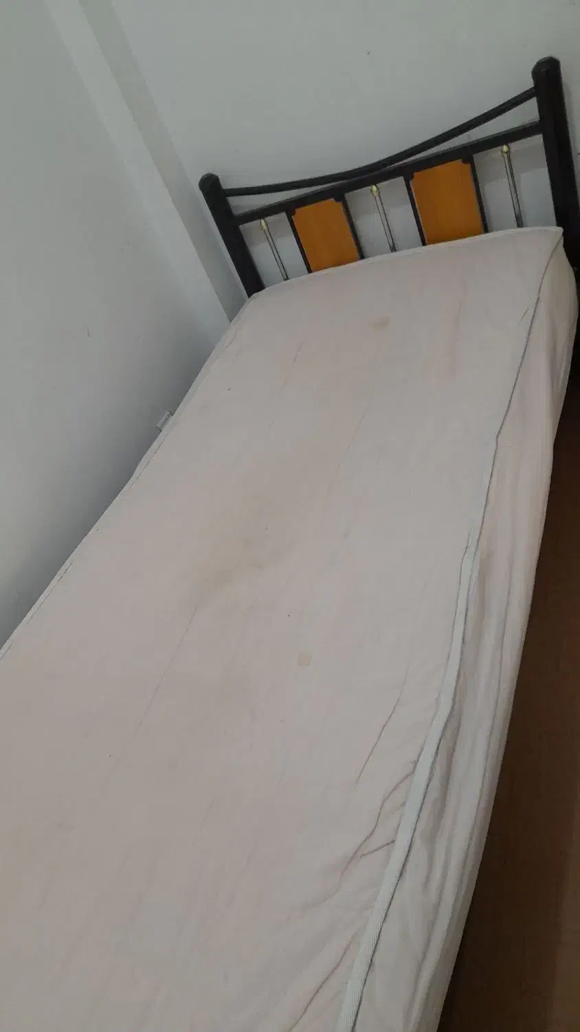 تخت یک نفره توضیحات حتما خوانده شود|تخت و سرویس خواب|مریوان, |دیوار