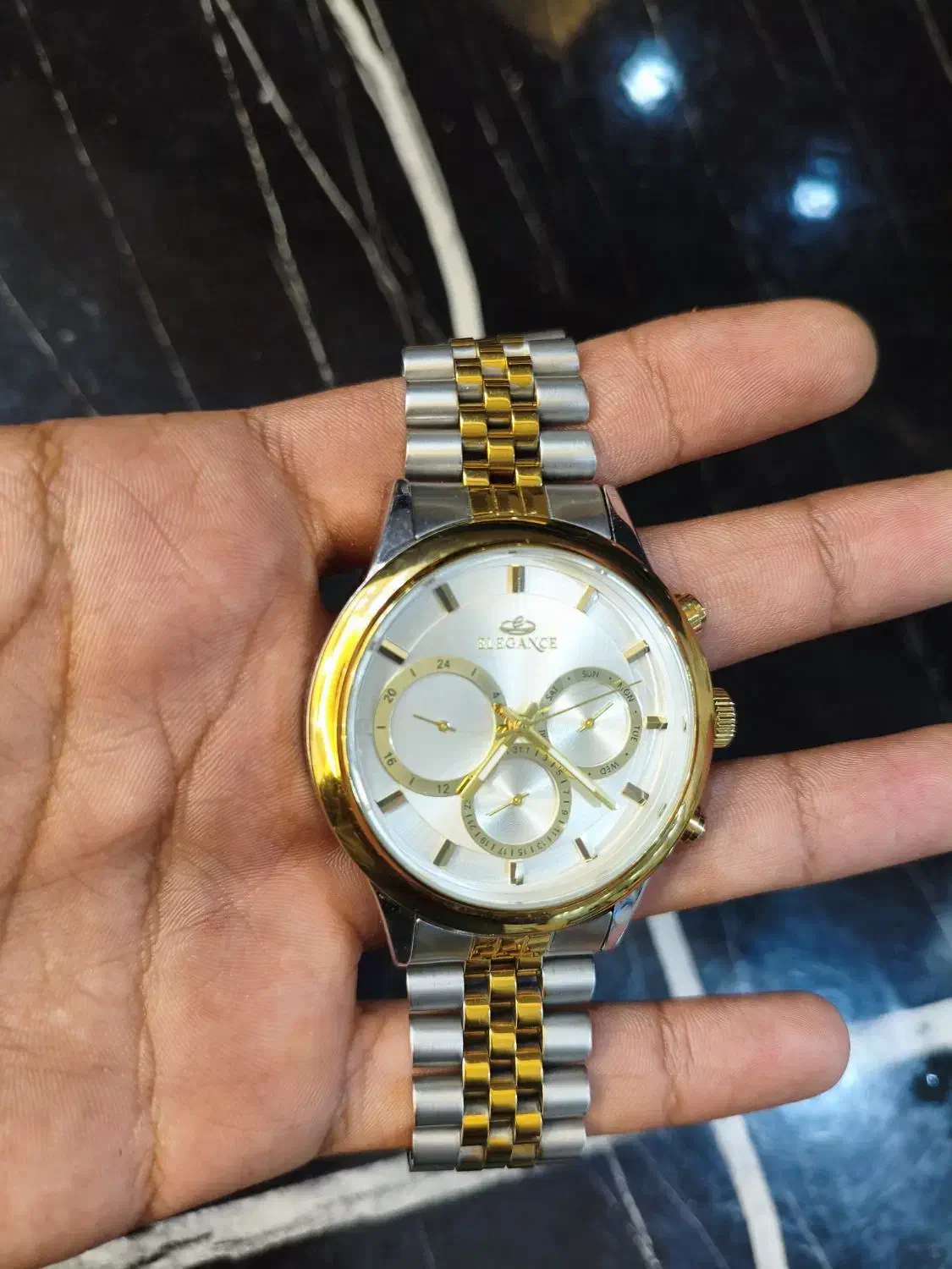 ساعت سه موتوره الگانس|ساعت|گنبد کاووس, |دیوار