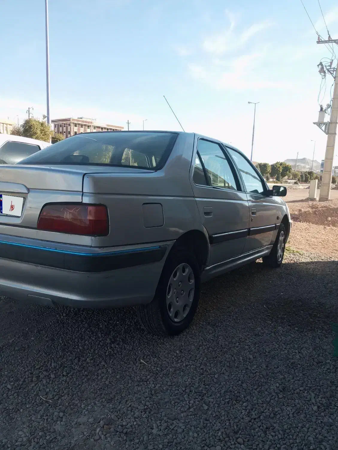 پژو پارس 83|خودرو سواری و وانت|مراغه, |دیوار