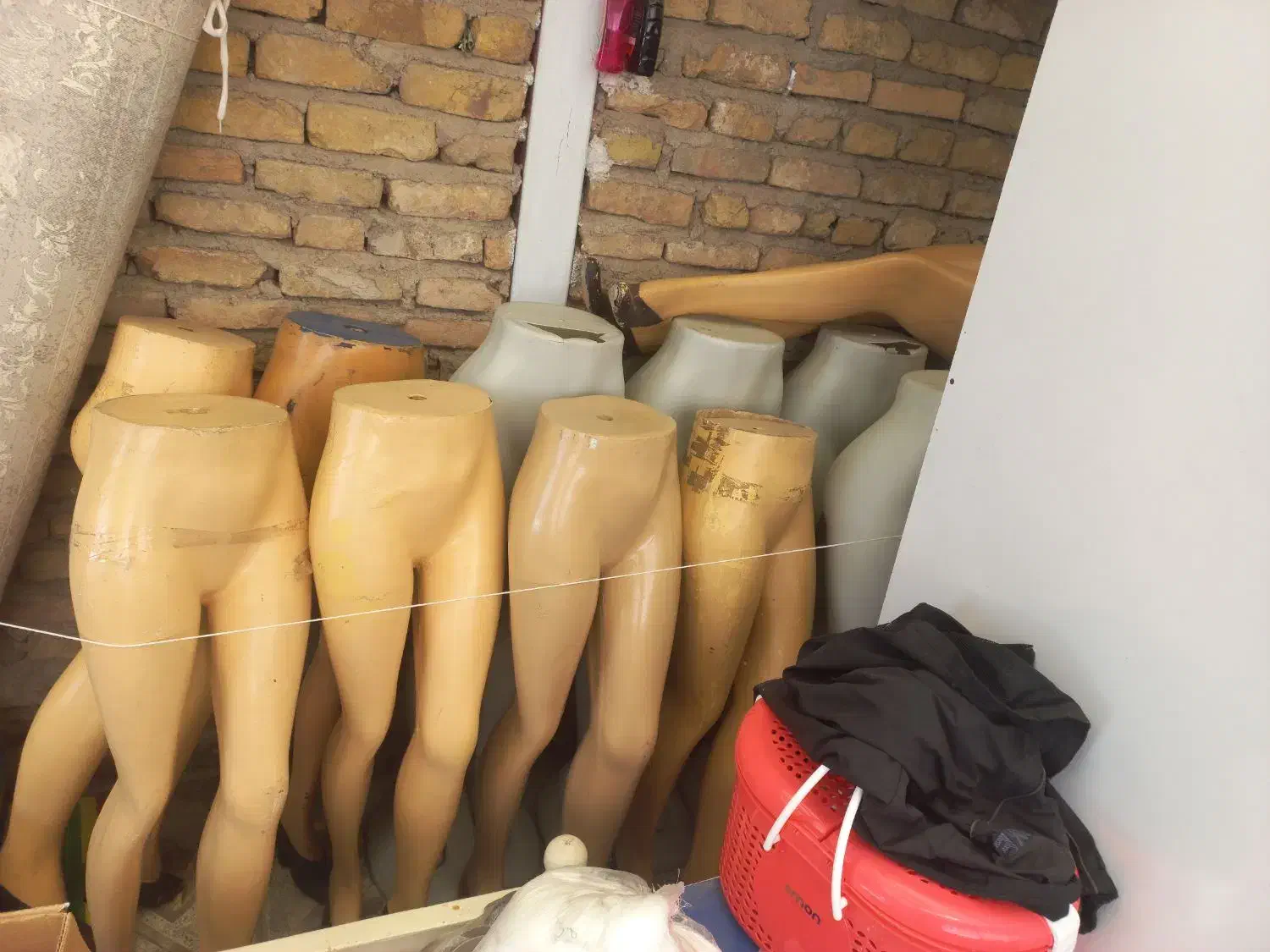 مانکن شلوار زنانه.فو ر ی|فروشگاه و مغازه|زنجان, |دیوار