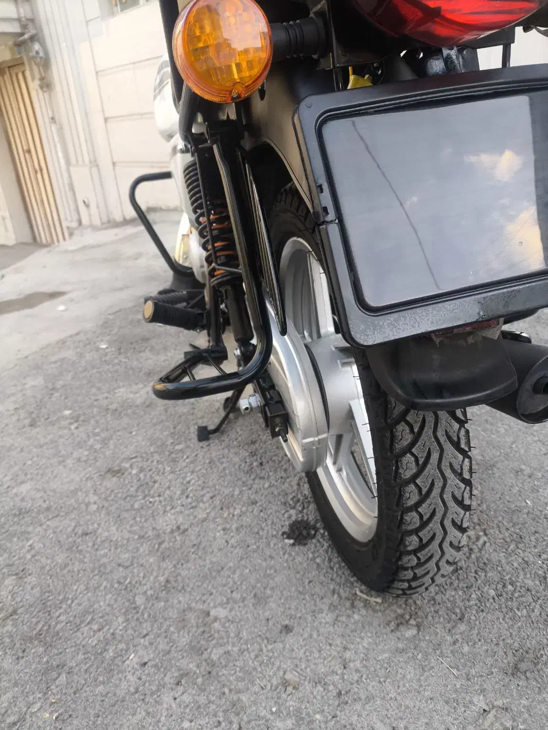 هانی 403|موتورسیکلت|بروجرد, |دیوار