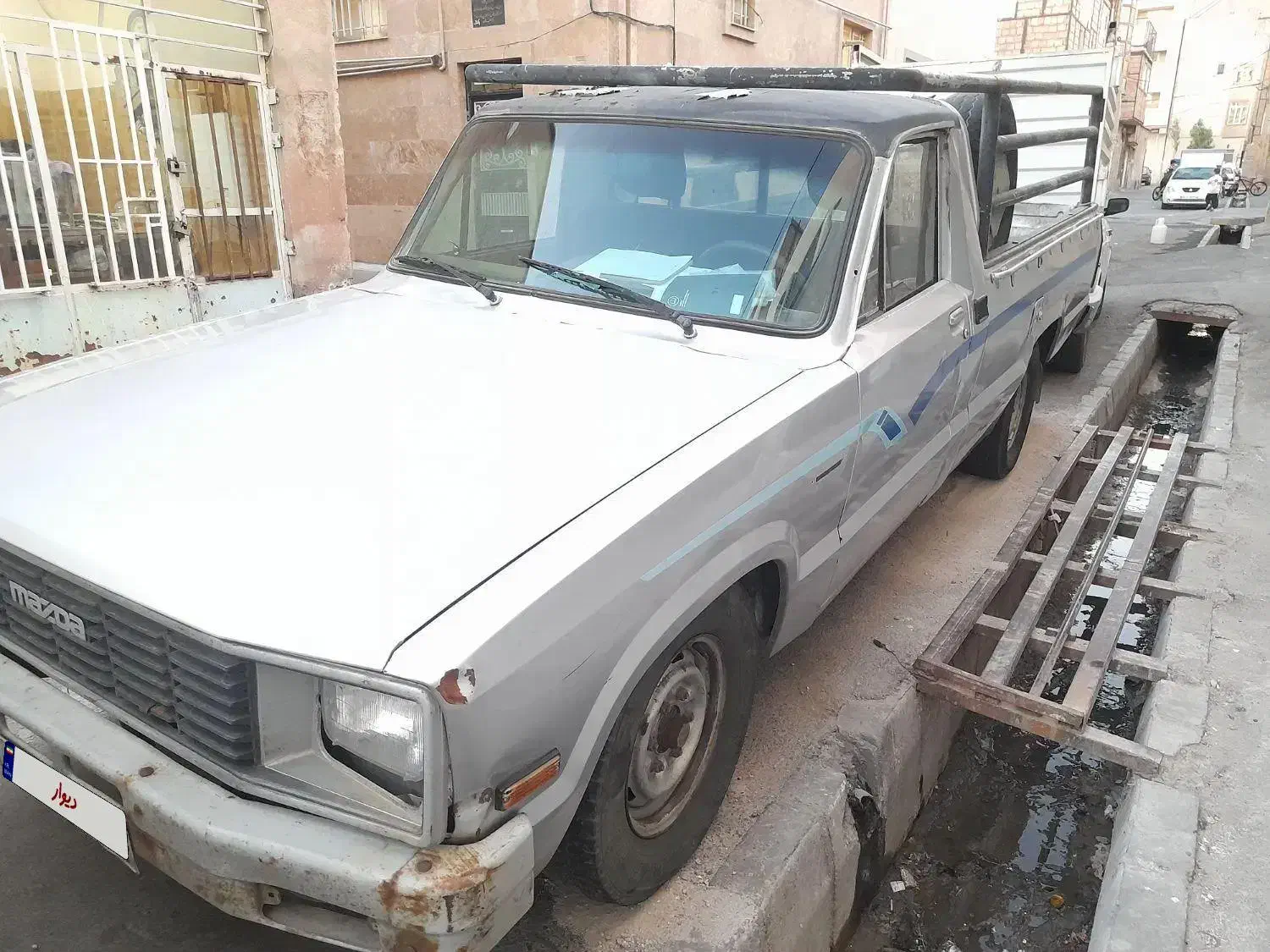 وانت مزدا ۱۶۰۰|خودرو سواری و وانت|تبریز, |دیوار