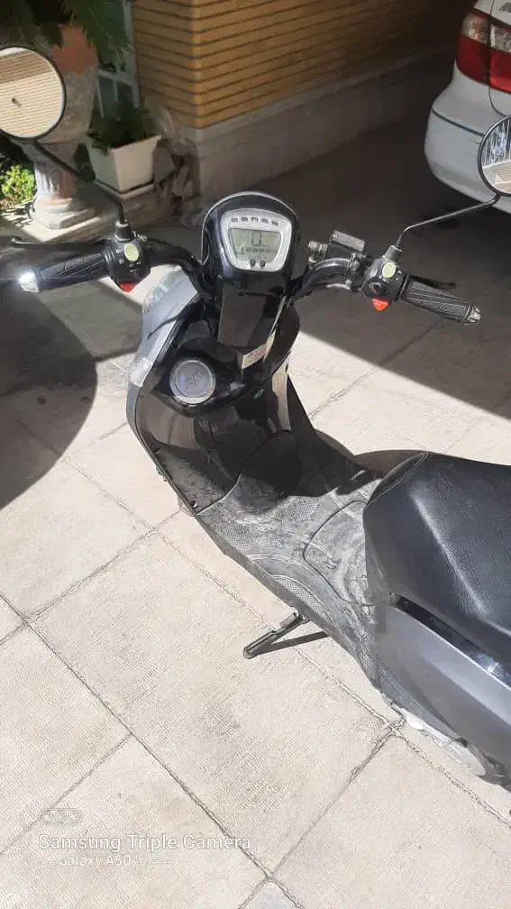 موتور سیکلت برقی sym|موتورسیکلت|اصفهان, هزارجریب|دیوار