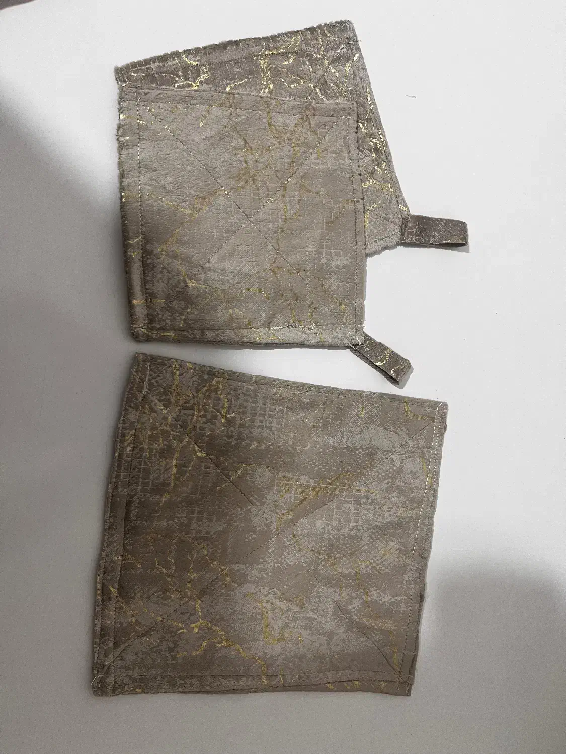 دستگیره و زیرقابلمه‌ای|سفره، حوله، دستمال آشپزخانه|مهاباد (آذربایجان غربی), |دیوار