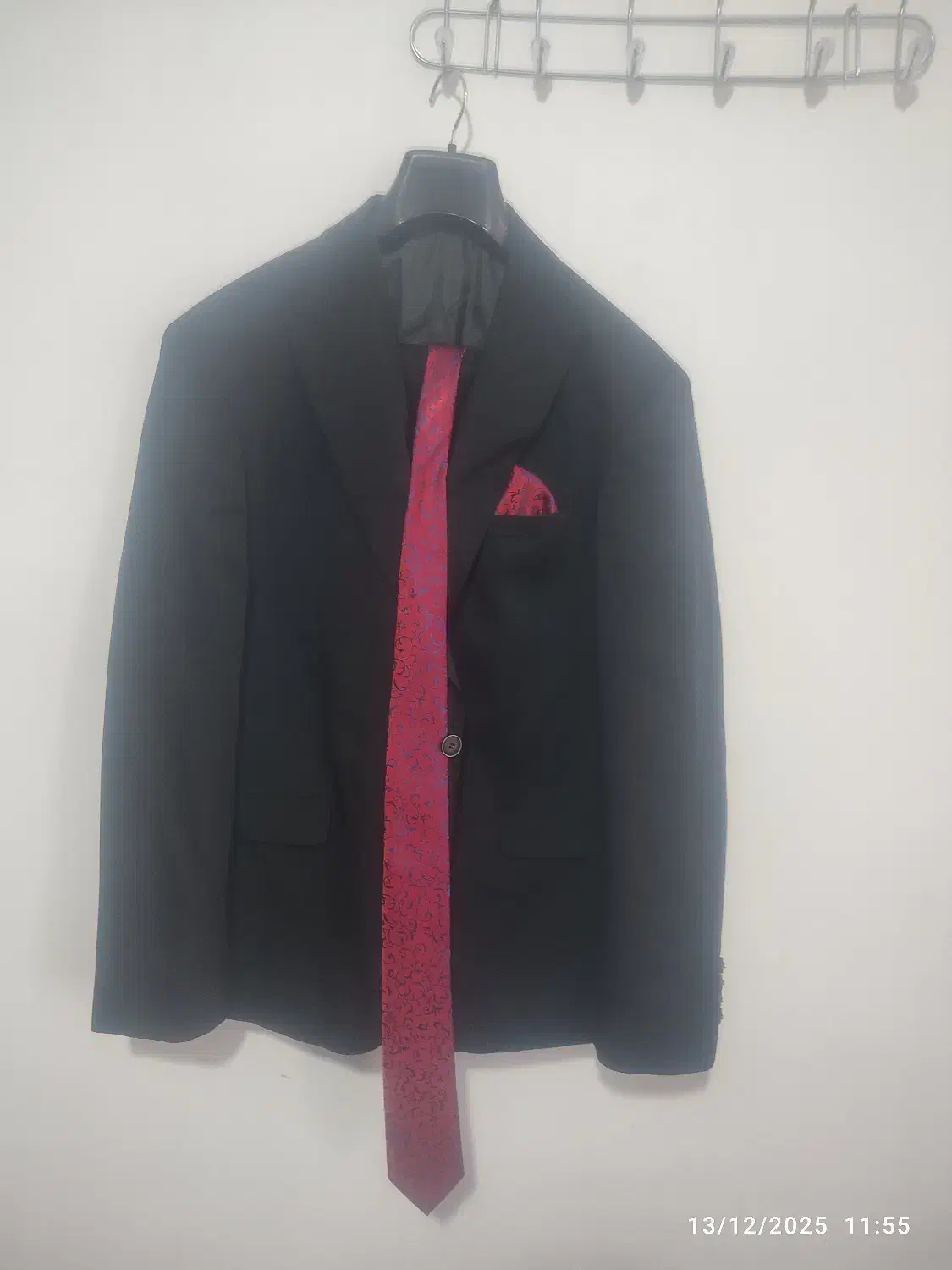 کت وشلوار|لباس|سیلوانه, |دیوار