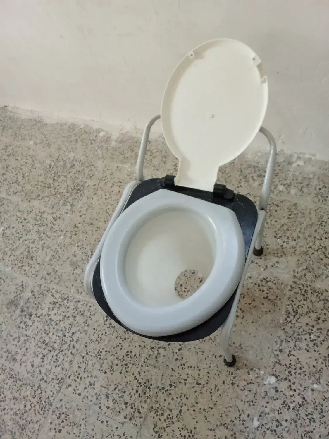 توالت فرنگی|لوازم سرویس بهداشتی|خرمآباد, |دیوار