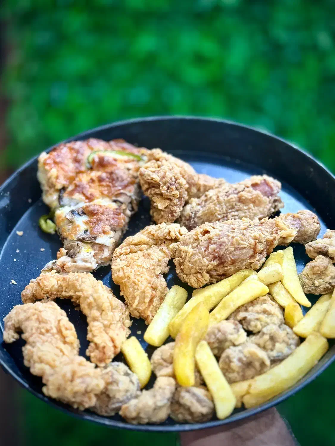 نیروی خانم جهت کار در فست فود کلرود|استخدام خدمات فروشگاه و رستوران|جیرفت, |دیوار