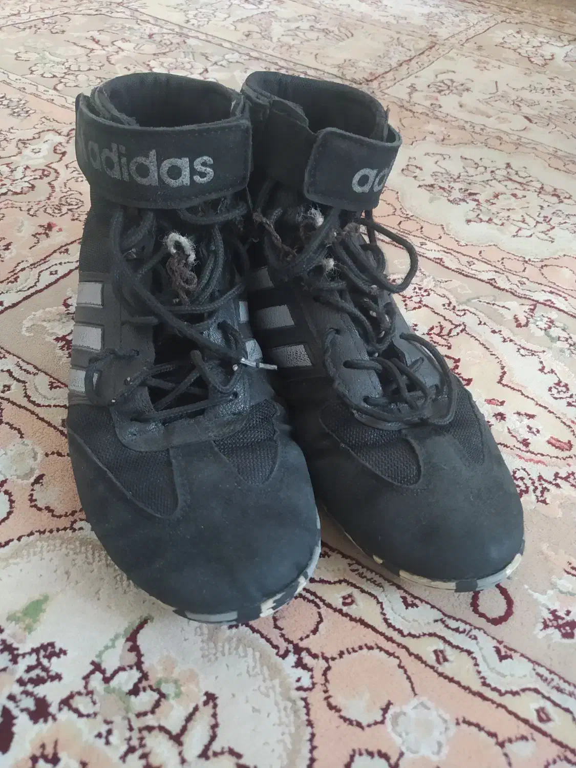 کفش کشتی آدیداس|کیف، کفش، کمربند|خرم‌آباد, |دیوار