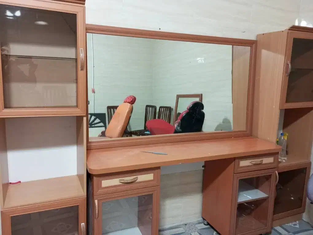 کمد و میز|بوفه، ویترین، کنسول|بافت, |دیوار