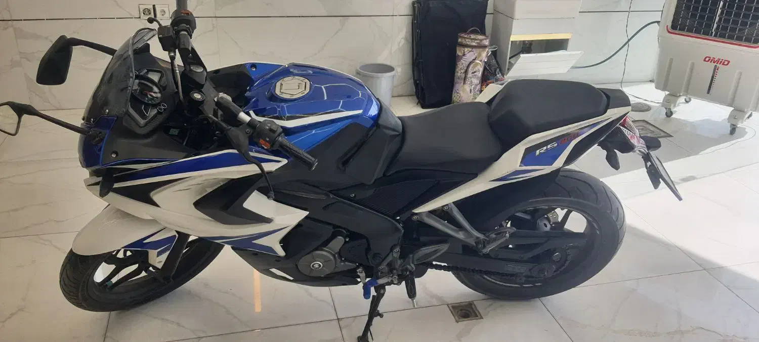 rs200|موتورسیکلت|اصفهان, باغ گلها|دیوار