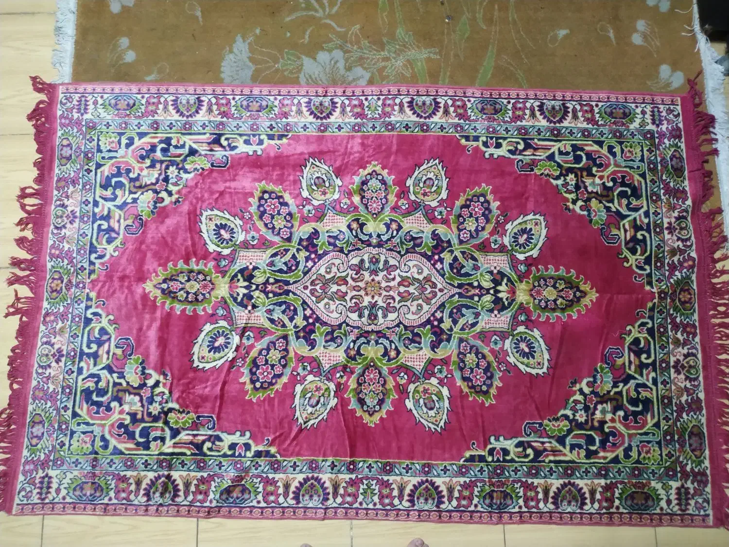 قالیچه|فرش|شیراز, شهرک گلستان|دیوار