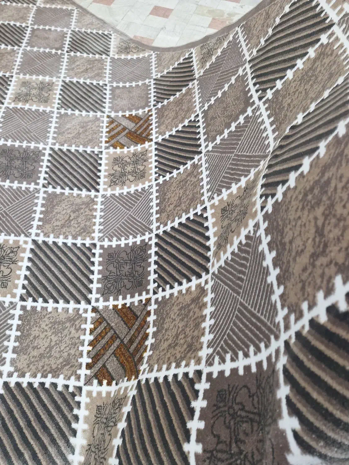 وینتیج برشی/فرش نسکافه ای/گبه ضخیم/۵۰۰شانه|فرش|قم, امامزاده ابراهیم|دیوار