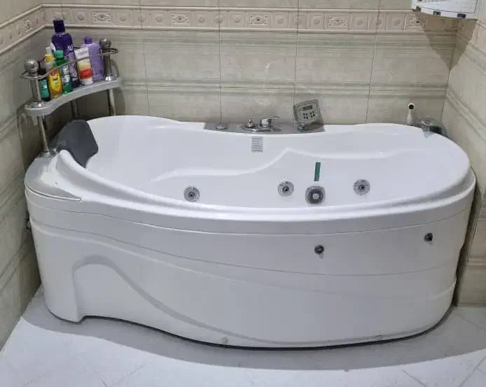 وان جکوزی|لوازم حمام|مشهد, گوهرشاد|دیوار