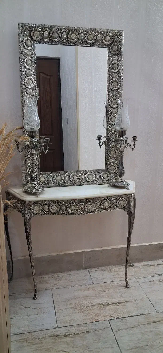 آینه و شمعدان|آینه|بیرجند, |دیوار