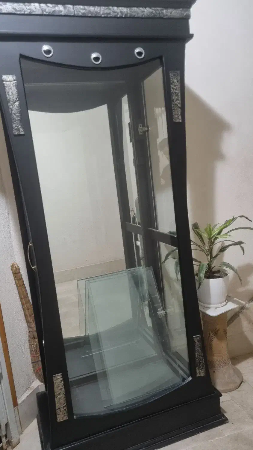 بوفه مشکی در حد نو|بوفه، ویترین، کنسول|بابلسر, |دیوار