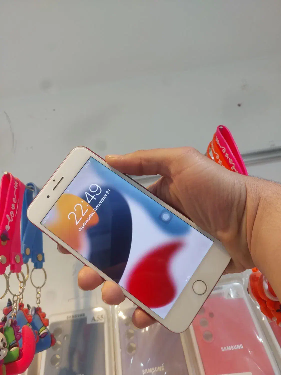 آیفون 7plus 128 قرمز تمیزدرحدنو به همراه هدیه|موبایل|قم, عمار یاسر|دیوار